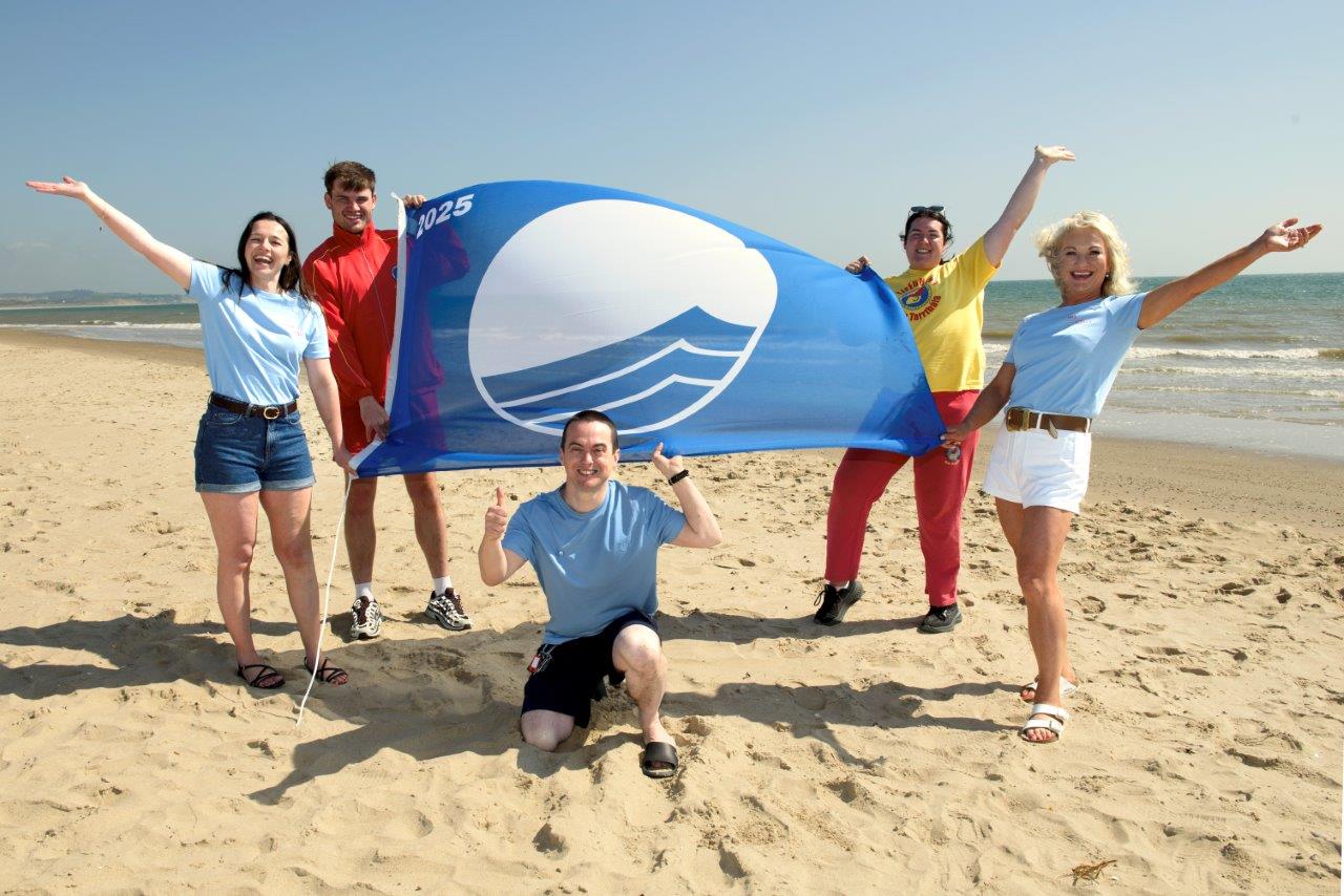 An Taisce announces 2025 Blue Flag Awards in recognition of Ireland’s Best Beaches and Marinas.  In total 99 Blue Flags were awarded for the 2025 season.  Photo by Maura Hickey